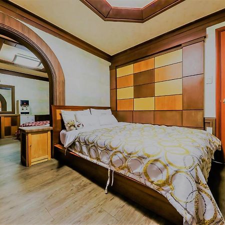 Pine Motel Борьонг Екстериор снимка