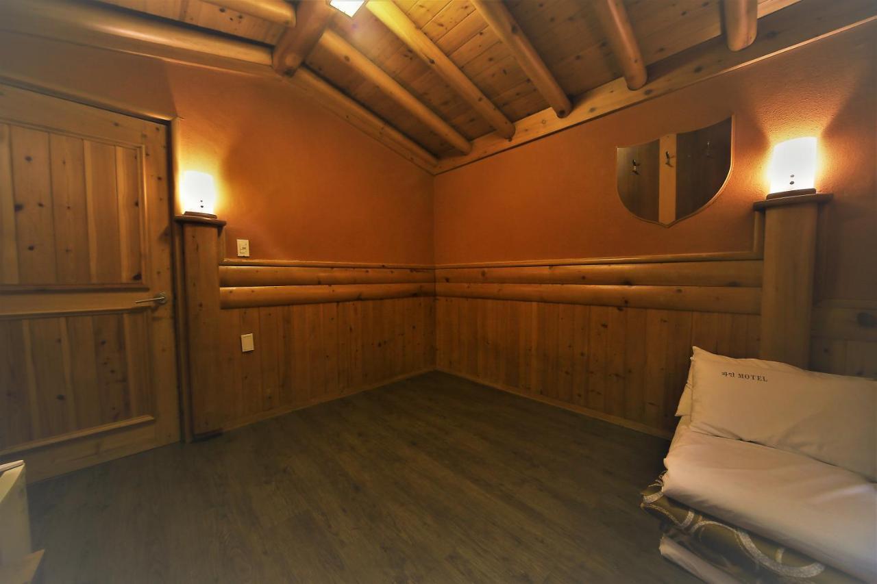Pine Motel Борьонг Екстериор снимка