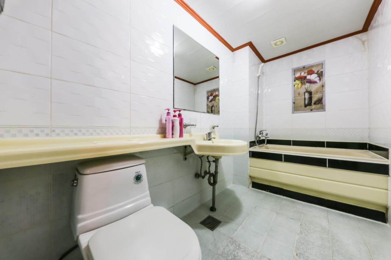 Pine Motel Борьонг Екстериор снимка